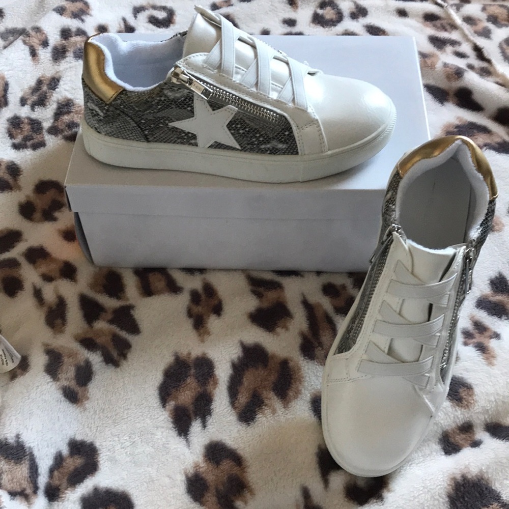 Report Shoes